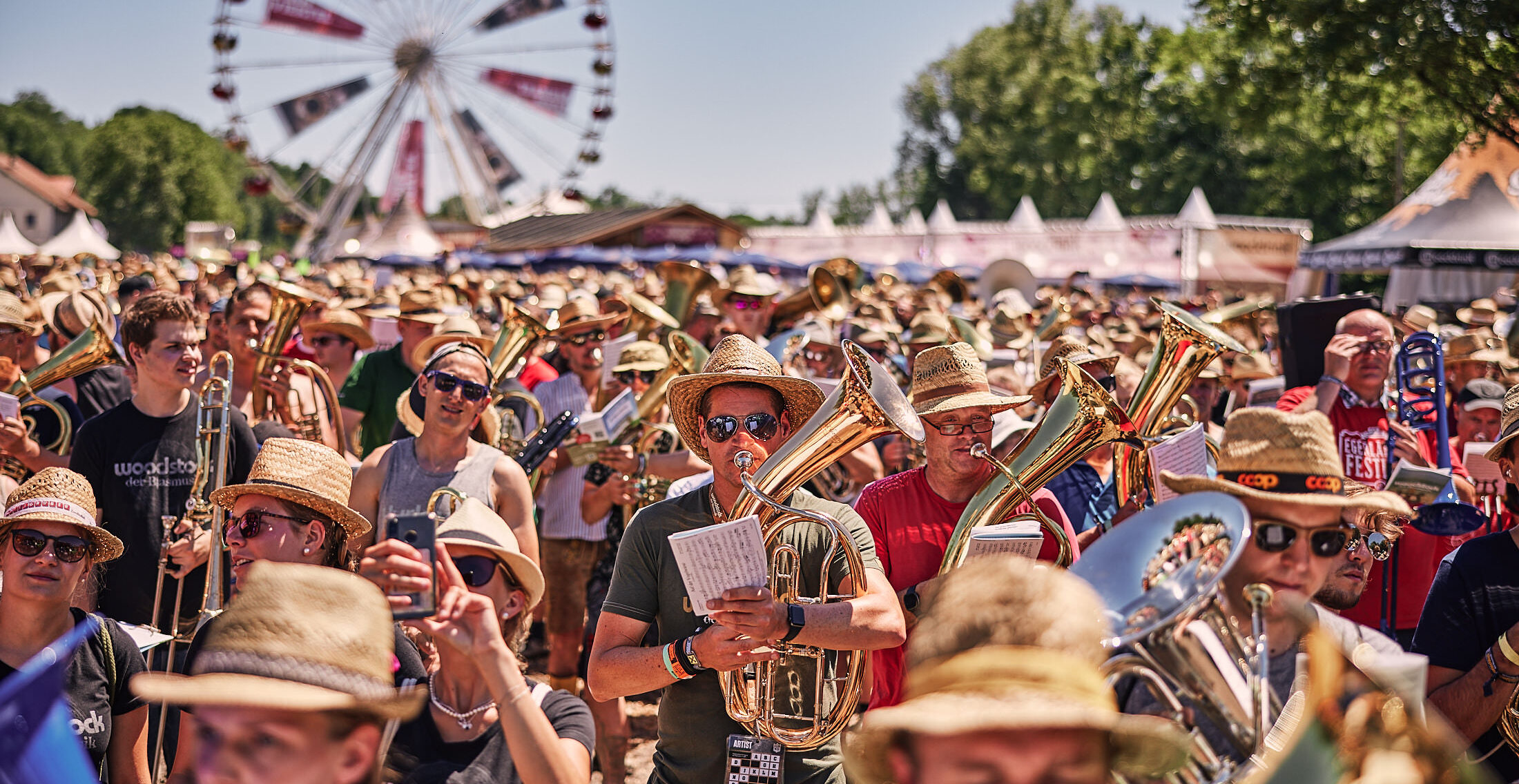 Gemeinsames Musizieren beim Woodstock der Blasmusik